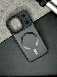 قاب پشت مات مگسیف iPhone 17 PRO